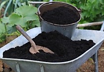 Грунт растительный в мешках по 60 литров